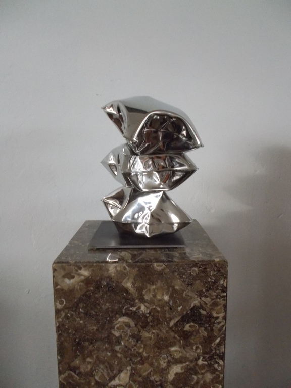 Stephen Newby,roestvrij stalen sculptuur.Gemonogrammeerd en gedateerd. kopen? Bied vanaf 185!