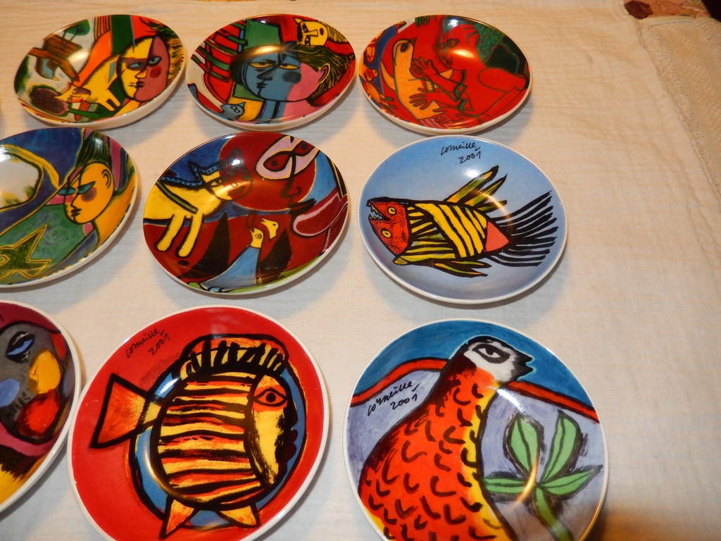 Corneille, 11 verschillende schaaltjes kopen? Bied vanaf 1!