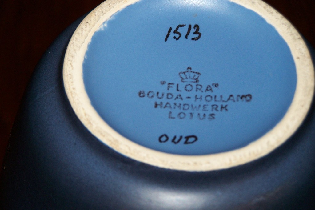 FLORA  - Gouda - twee vazen kopen? Bied vanaf 10!