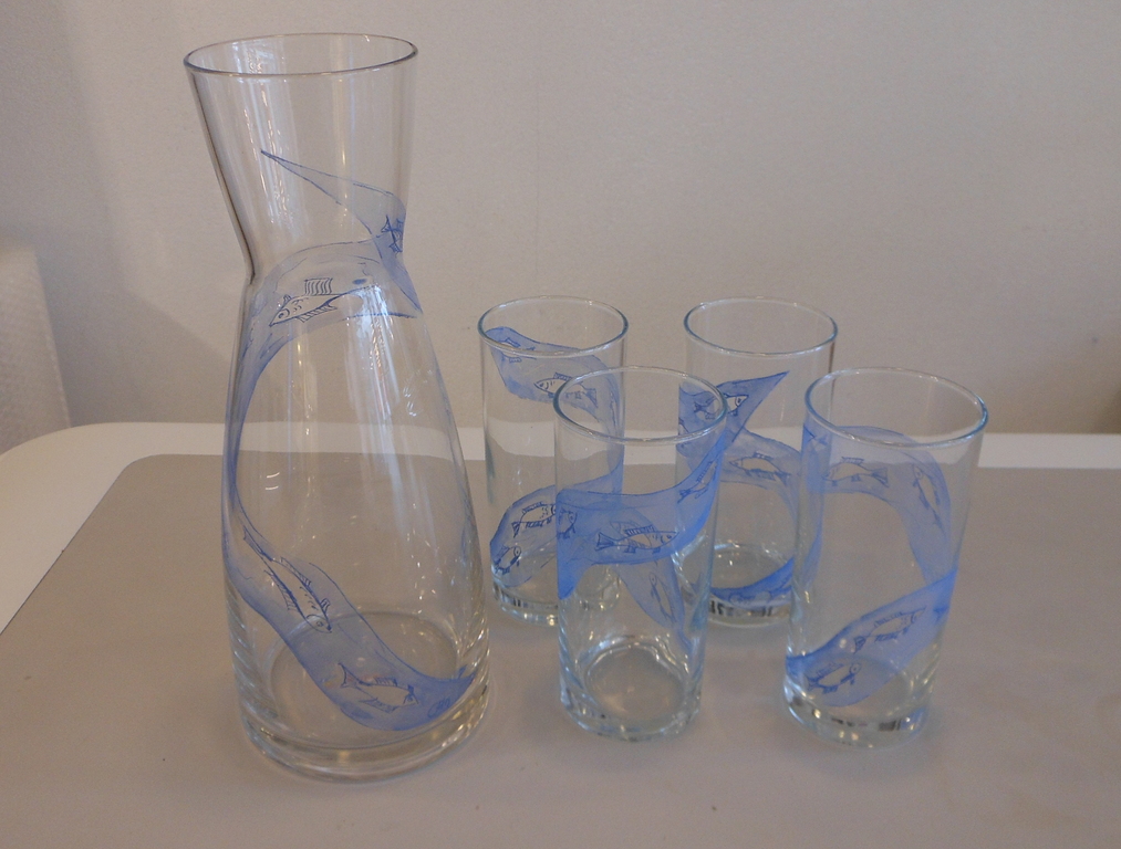 Corry Ammerlaan - van Niekerk - glazen karaf met vier glazen kopen? Bied vanaf 25!