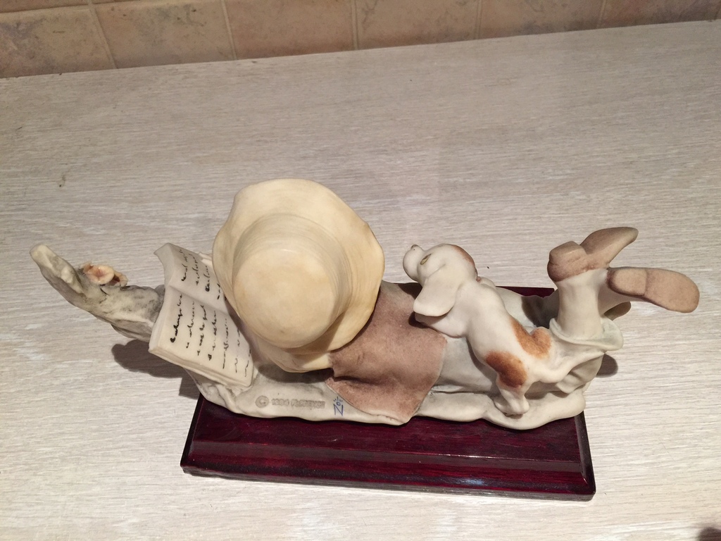 Zeldzaam beeld van Giuseppe Armani kopen? Bied vanaf 15!