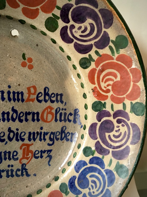 V. Perner Freiberg - polychroom Jugendstil wandbord met spreuk en floraal decor kopen? Bied vanaf 1!