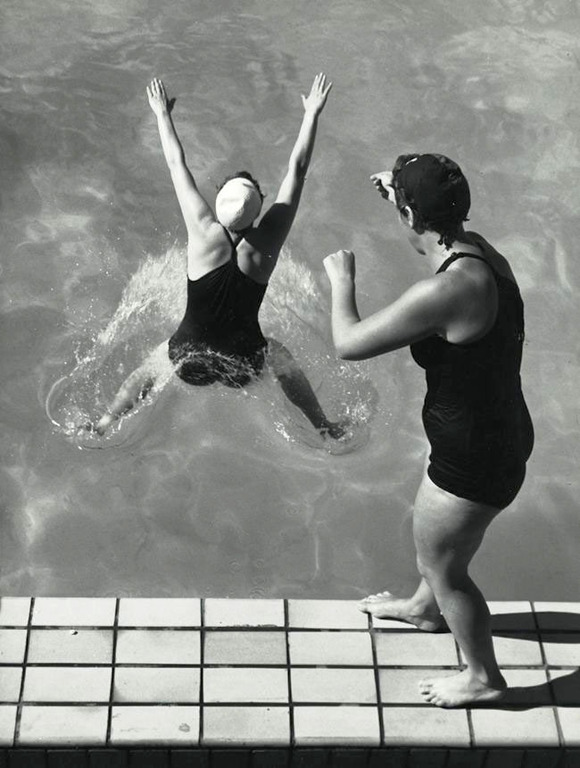 Kees Scherer ( 1920 - 1993 ) - Vintage gelatine zilver print - Zwemles, 1949 verkocht voor € 50!