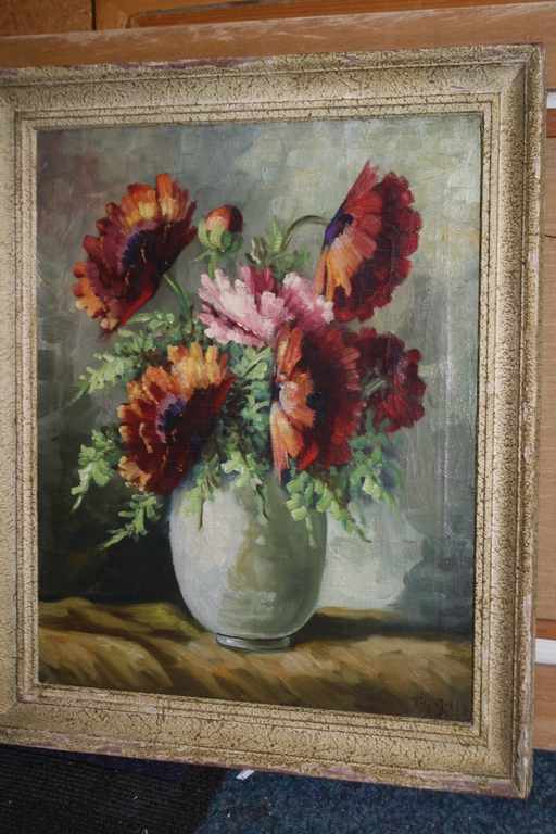 TILLY MOES BLOEMSTILLEVEN KLAPROZEN verkocht voor € 95!