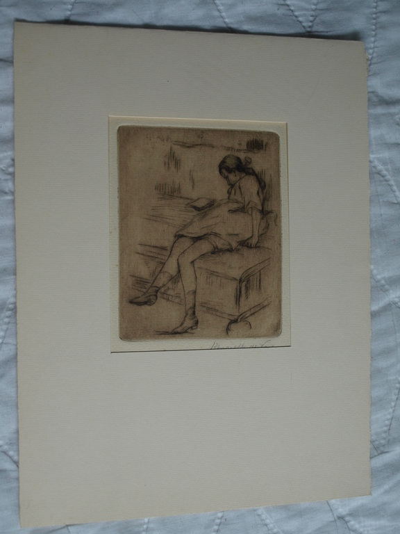Henriette de Vries (1867-1942) : Ets – Lezend meisje – gesigneerd – ca 1920 kopen? Bied vanaf 1!