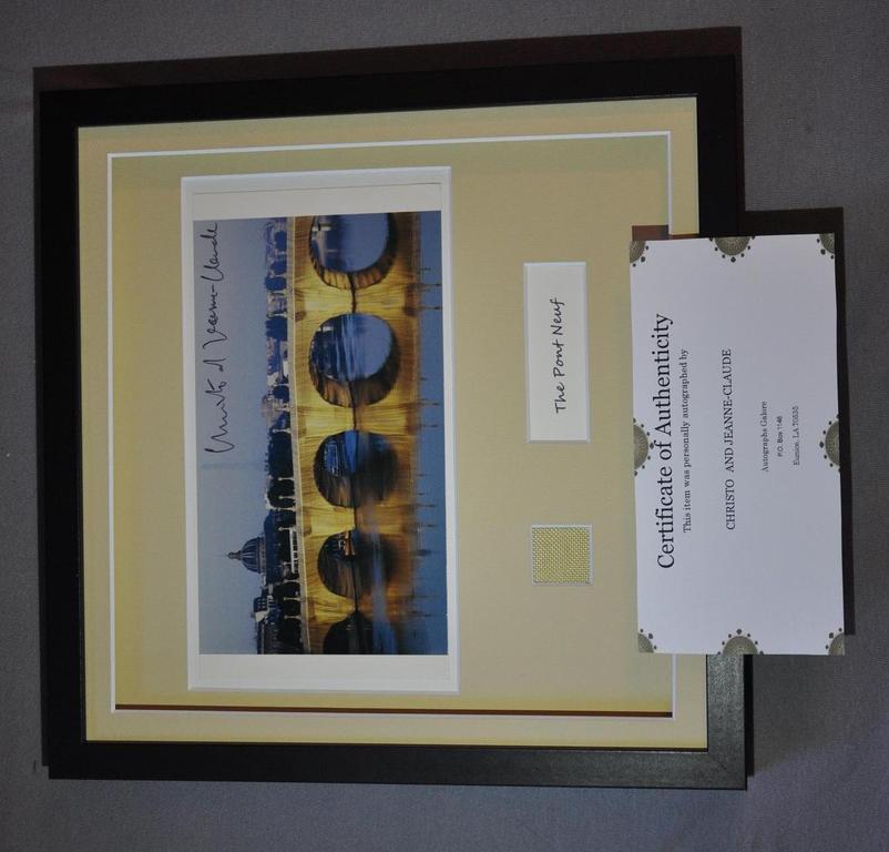 Christo, Pont Neuf hangesigneerd met stuk stof en certificaat kopen? Bied vanaf 95!