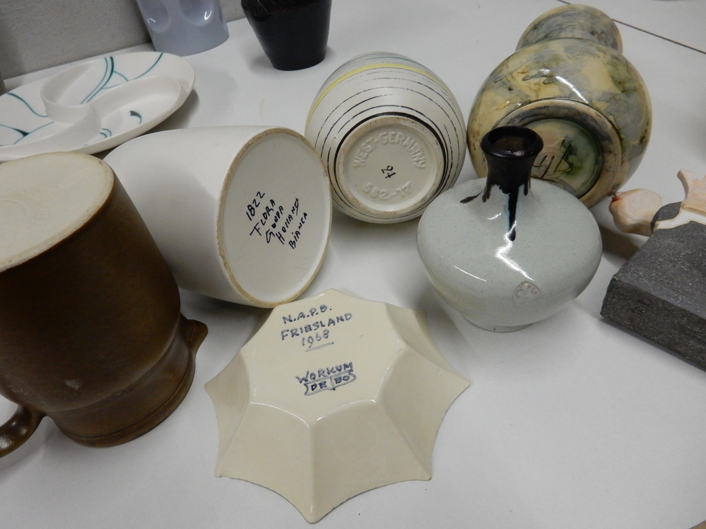 Grote collectie keramiek - Flora Gouda, Workum, West Germany e.a.  kopen? Bied vanaf 1!