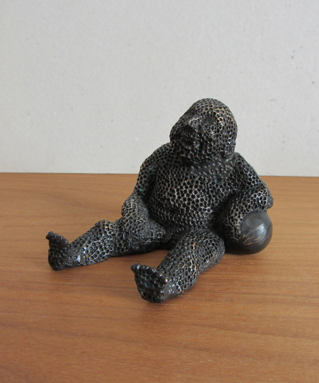 Carolein Smit - Carolein Smit, bronzen beeldje baby (zittend) kopen? Bied vanaf 150!