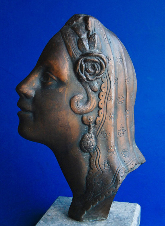 Verbronsd art  nouveau meisjeshoofd op een basis van natuursteen -1900's kopen? Bied vanaf 9!