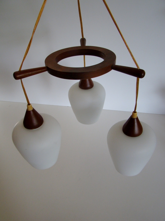 Scandinavische design hanglamp - Denemarken - glas en hout - circa 1960 kopen? Bied vanaf 1!