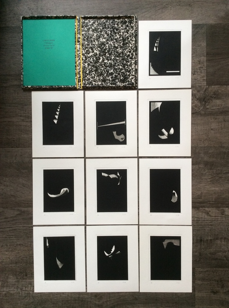 Pieter Bijwaard - Lichtvlekken - box met 10 gesign.etsen, oplage 6/8, 1987 verkocht voor € 50!
