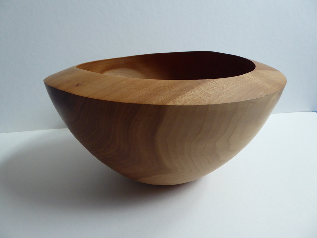 Erik P. Vos, houten schaal, prunus kopen? Bied vanaf 22!