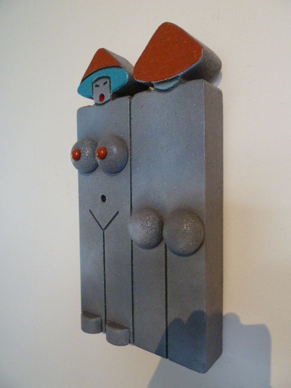 Stenen relief (staand of aan wand), zonder titel verkocht voor € 61!