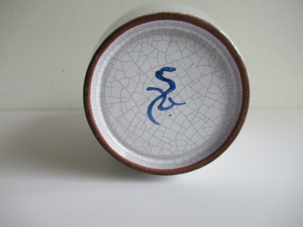 Serran Ventura: keramieke vaas naar ontwerp Gaudi kopen? Bied vanaf 1!