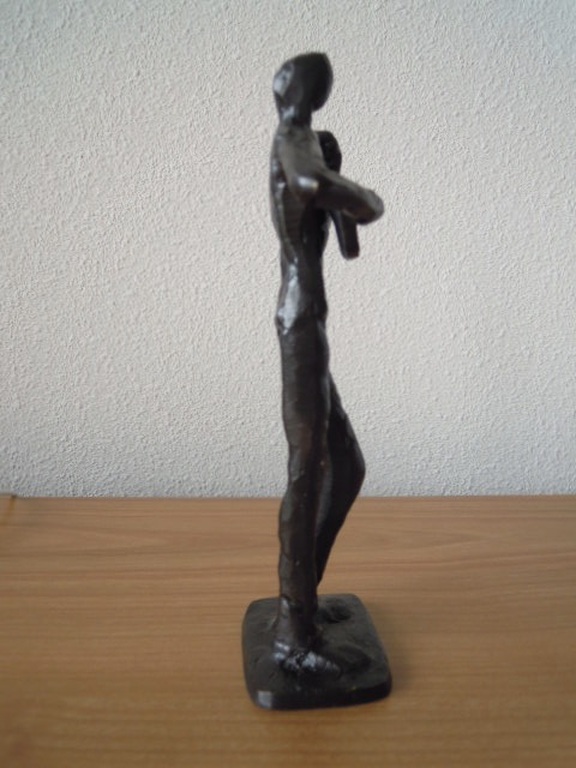 Modern beeld  kopen? Bied vanaf 25!
