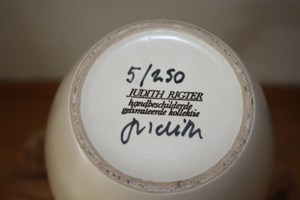Judith Rigter, Vaas kopen? Bied vanaf 10!