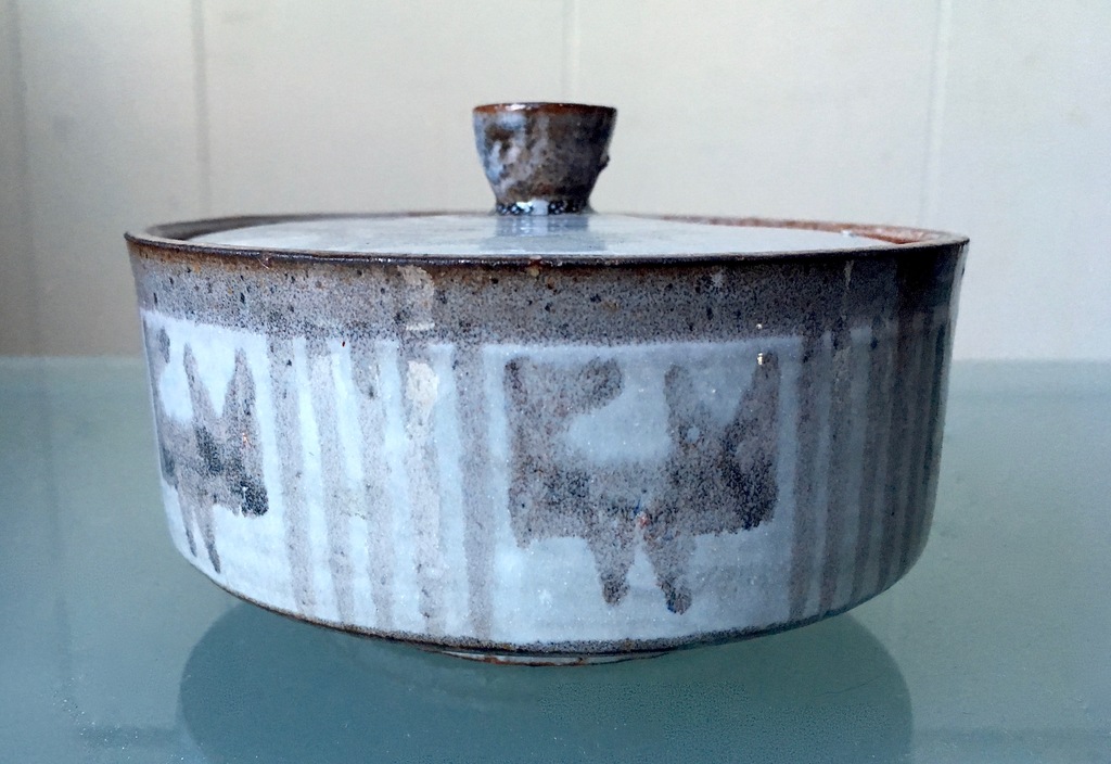 Pottenbakkerij de Vuurvogel Milsbeek  - Dekselschaal -gemerkt -1950's  kopen? Bied vanaf 14!