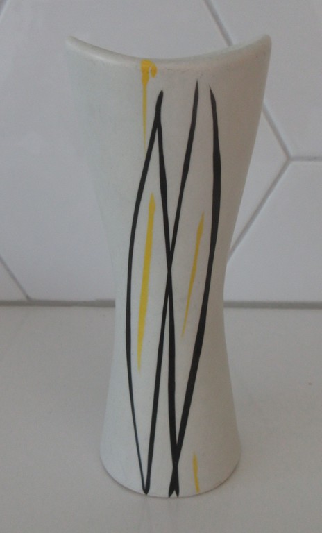 Scheurich Foreign vaasje ca.1960 kopen? Bied vanaf 1!