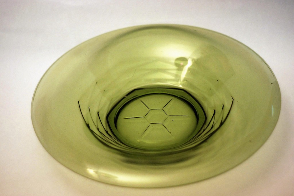 A.D. Copier - Olijfgroene schaal kopen? Bied vanaf 15!