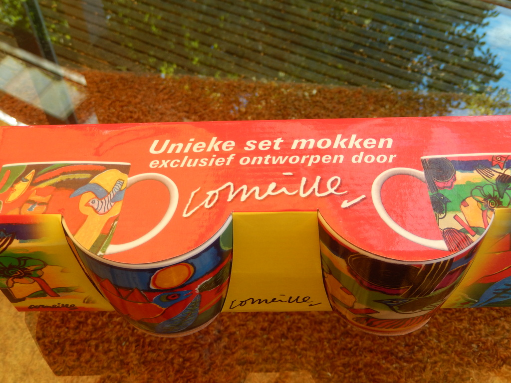 Corneille, 8 grote mokken kopen? Bied vanaf 50!