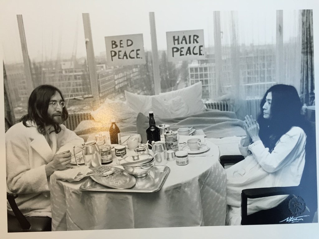 NICO KOSTER John Lennon en Yoko Ono Hilton 1969 kopen? Bied vanaf 1!