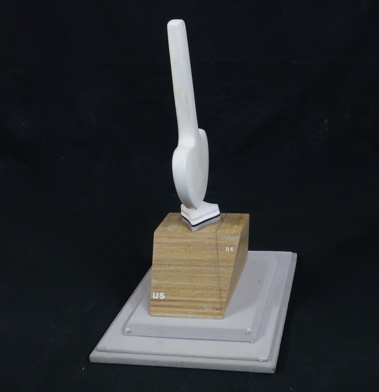 Ian Pieters: Sculptuur gemengde techniek, De dropvenus kopen? Bied vanaf 1!
