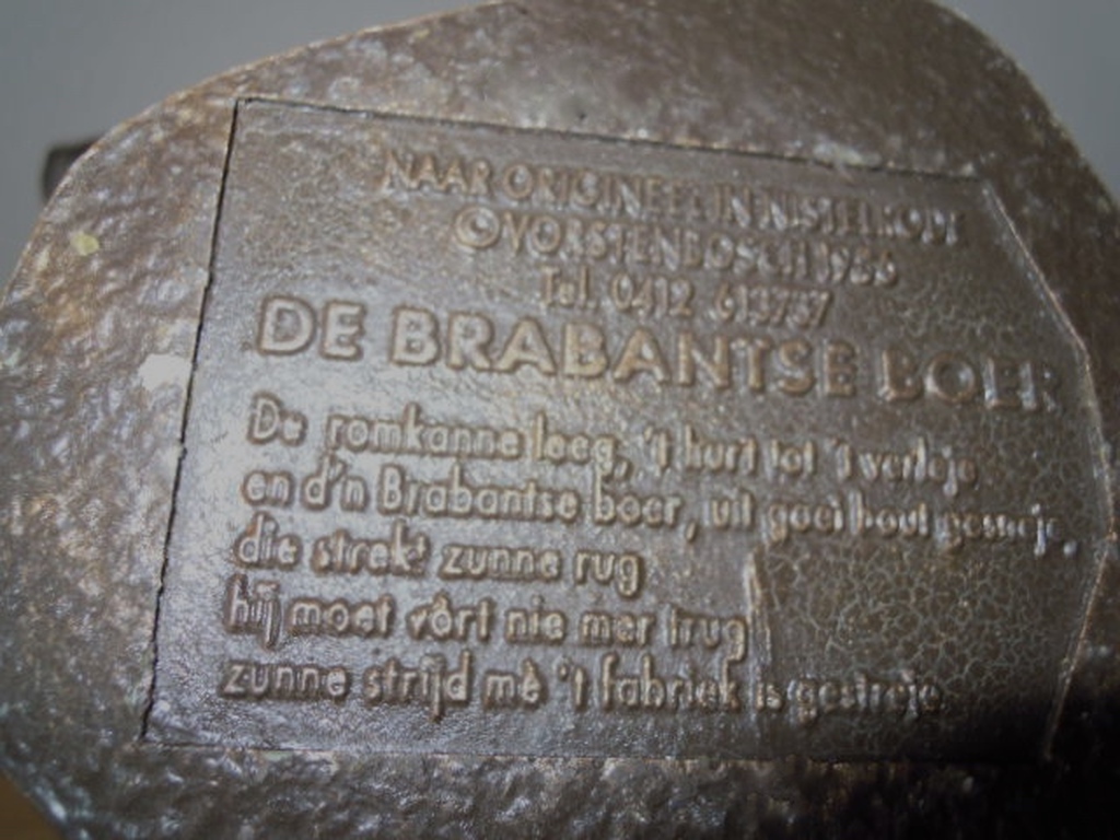 Beelden Brabantse boer en boerin- 3 1 hoog- gesigneerd Antoon Grassens kopen? Bied vanaf 35!