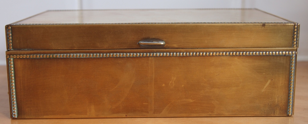 Art deco geel koperen sigarendoos kopen? Bied vanaf 40!