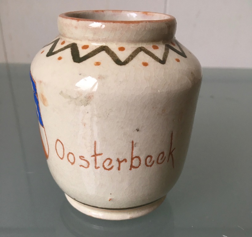 Plateelbakkerij Goedewaagen - Platelen vaasje met wapen Oosterbeek - Gemerkt  kopen? Bied vanaf 9!