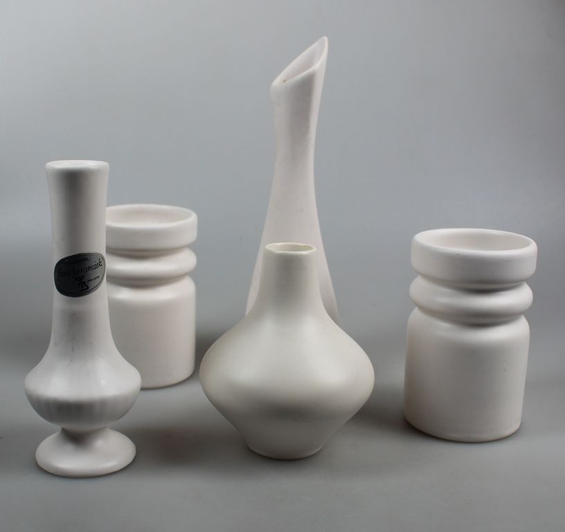 Flora Gouda 5 vaasjes 1960's-1970's kopen? Bied vanaf 17!