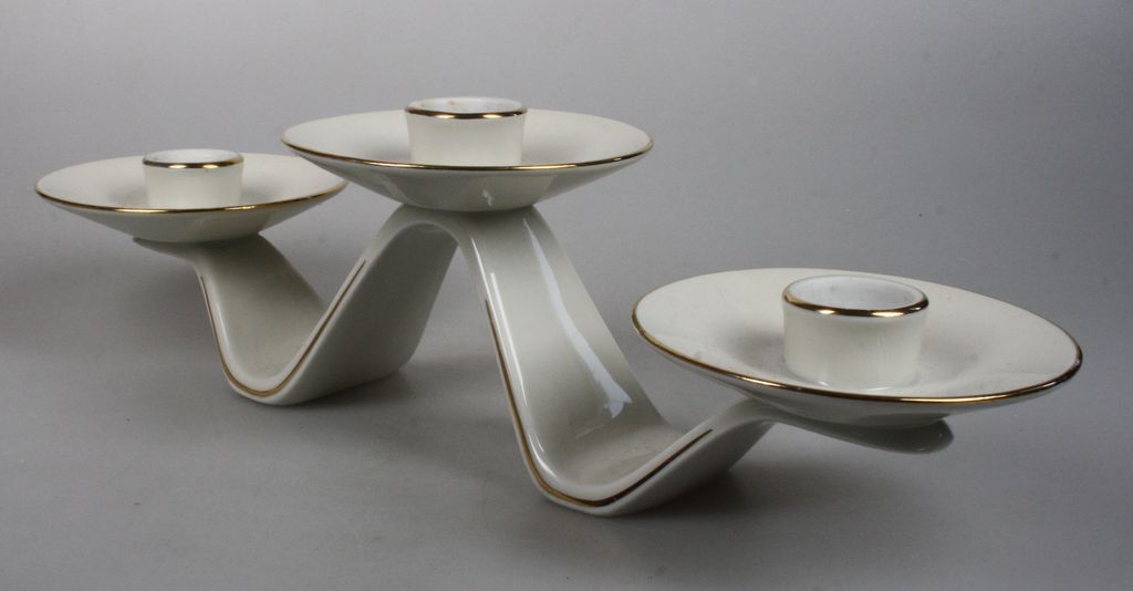 C.M. Hutschenreuther drievoudige porseleinen kandelaar kopen? Bied vanaf 14!