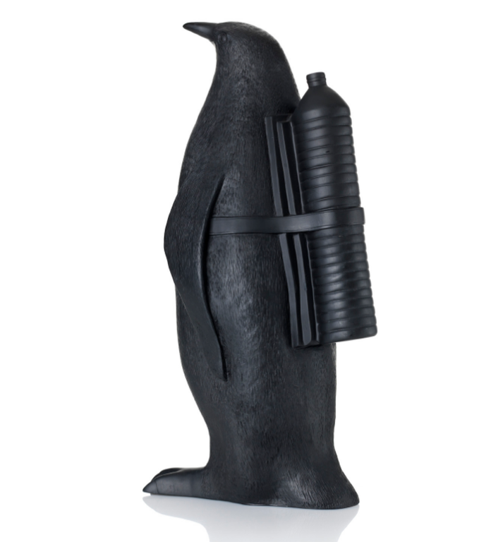 William Sweetlove: Gerecycled plastic, Penguin met waterfles zwart kopen? Bied vanaf 220!