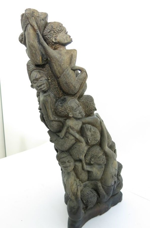 Kunstenaar onbekend, houten mensentros Makonde stam kopen? Bied vanaf 1!