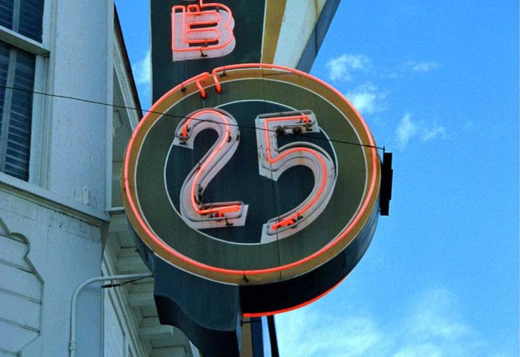Paul Baars, fotografie, Numbers 25 kopen? Bied vanaf 125!