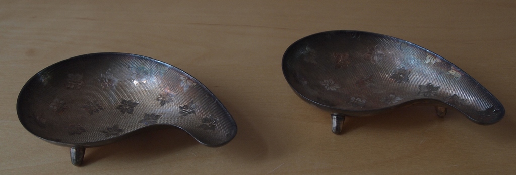 Spritzer & Fuhrmann Denmark - twee verzilverde hors d'oeuvres schaaltjes op voet kopen? Bied vanaf 1!