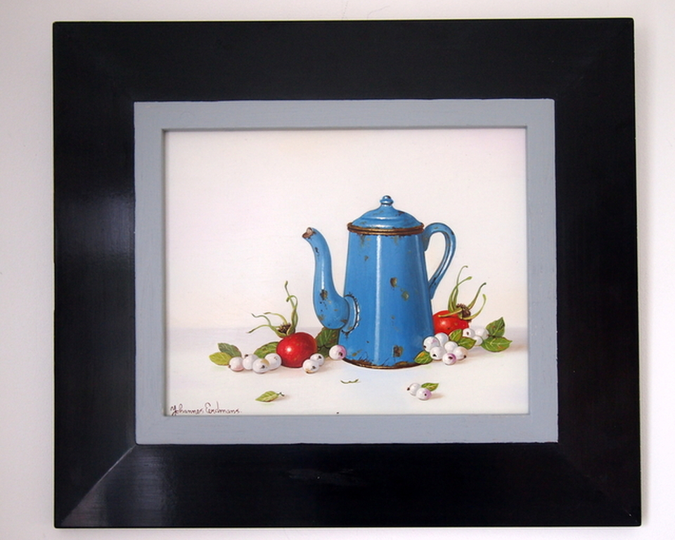 J. Eerdmans, olieverf op paneel, Stilleven met emaillen kan en rozenbottels. kopen? Bied vanaf 375!