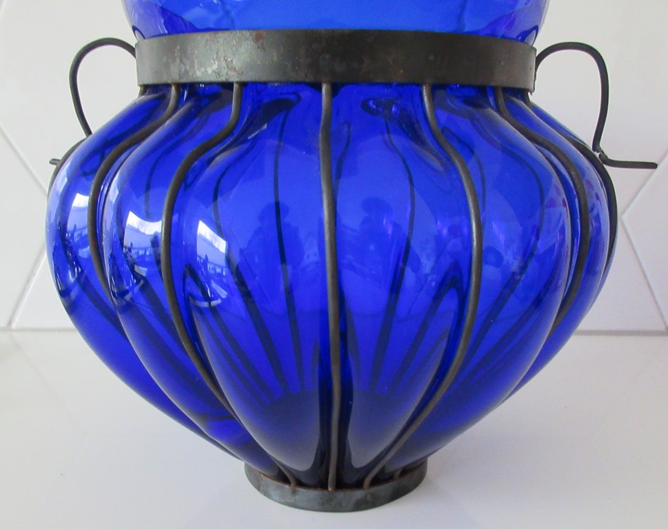 Ongespecificeerd - Grote cobalt blauwe Murano glazen amfoor vaas met metalen beslag kopen? Bied vanaf 37!