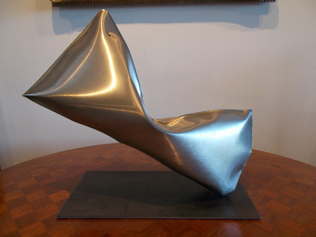 Stephen Newby,roestvrij stalen sculptuur.Gemonogrammeerd en gedateerd. kopen? Bied vanaf 275!