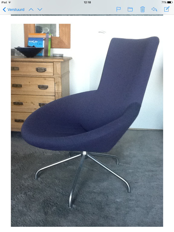 Ontwerp van Gerard van den Berg. Lounge-chair Nikita. Fabrikant Montis. kopen? Bied vanaf 100!