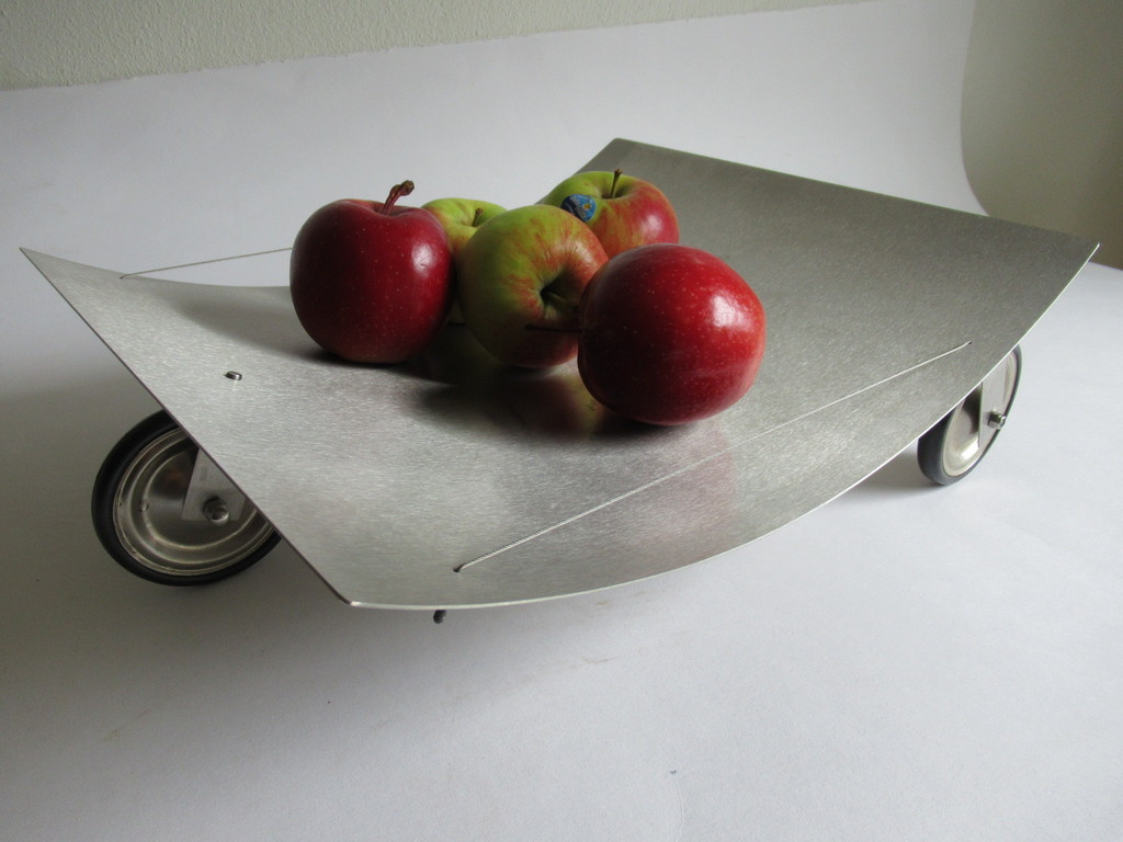 Studio van Eldik: fruitschaal en kaarsenstandaard kopen? Bied vanaf 1!