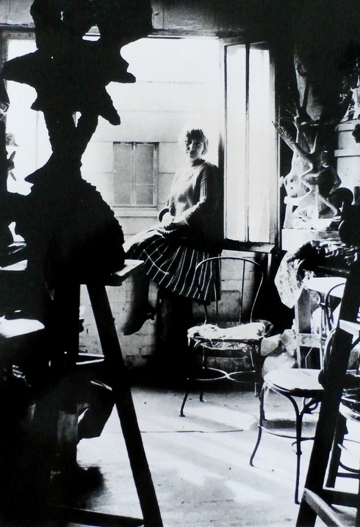 Cor Dekkinga - foto: Lotti van der Gaag in de vensterbank van haar kamer -1959 kopen? Bied vanaf 60!