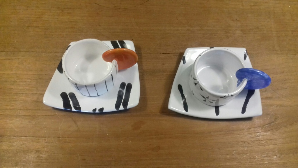 2 Unieke design Espresso/Mokka kop en schotels  kopen? Bied vanaf 15!