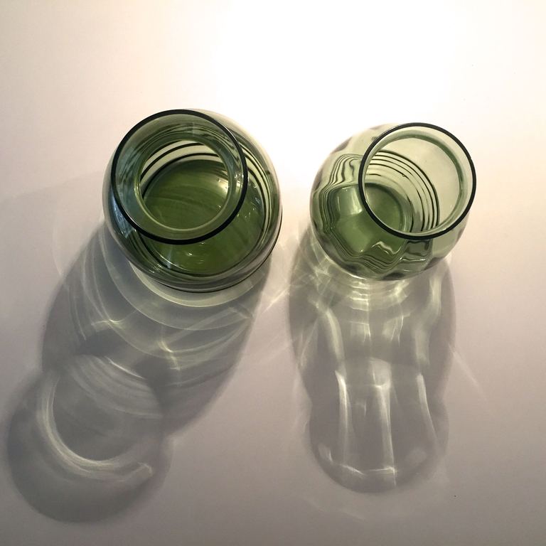 twee C O P I E R vazen kopen? Bied vanaf 75!