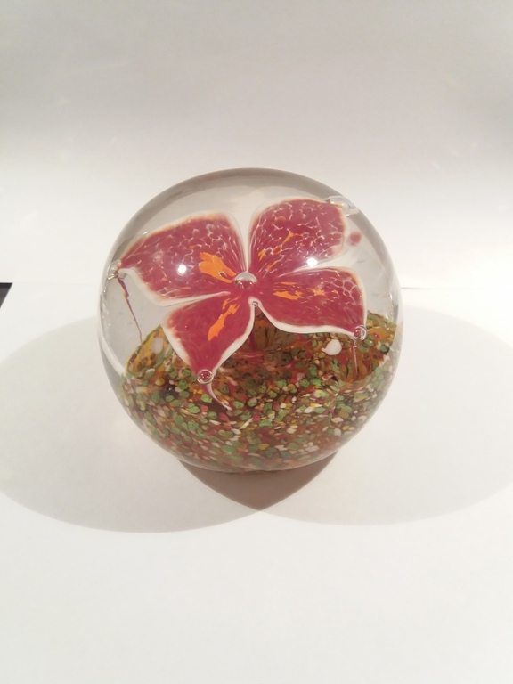 presse-papier met bloem 1960. kopen? Bied vanaf 1!