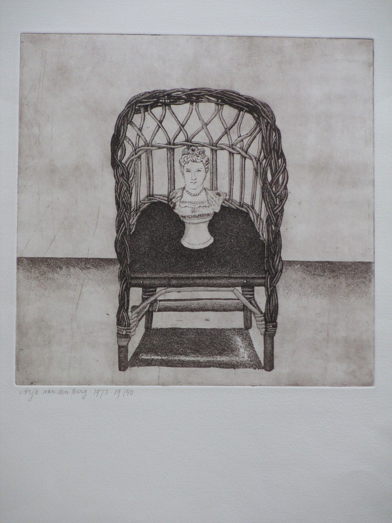 Arja van den Berg, Borstbeeld op stoel, Ets kopen? Bied vanaf 1!