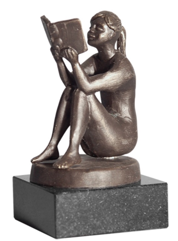 Corry Ammerlaan - Originele bronzen sculptuur "Lezend meisje" kopen? Bied vanaf 35!