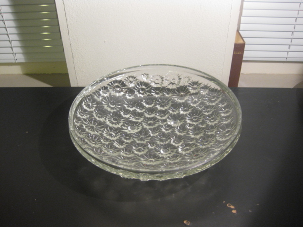 Grote Scandinavische massieve schaal - 2.5 kg glas - mogelijk Kosta Boda kopen? Bied vanaf 1!