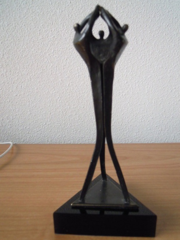 Corry Ammerlaan beeldje 3 personen - 18 cm hoog. kopen? Bied vanaf 25!