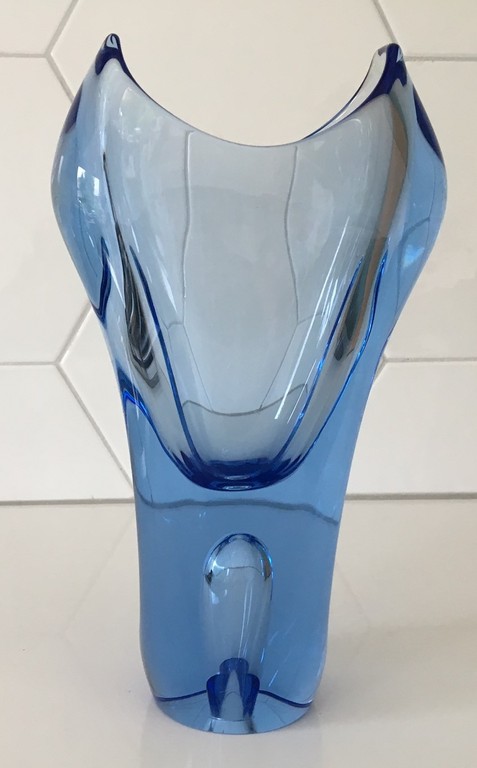 Miloslav Klinger (Zelezny Brod Sklo, ZBS) - Lichtblauwe vaas kopen? Bied vanaf 35!