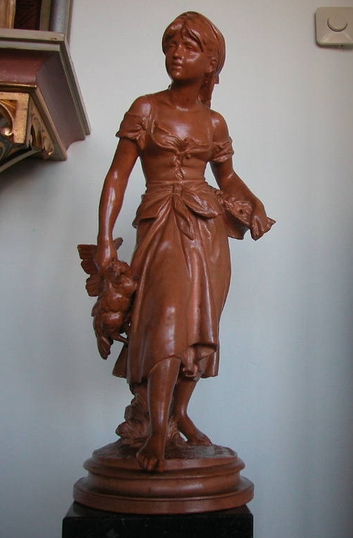 Moreau Mathurin,1822-1912.Terracotta Ca.1880.60 cm. verkocht voor € 195!